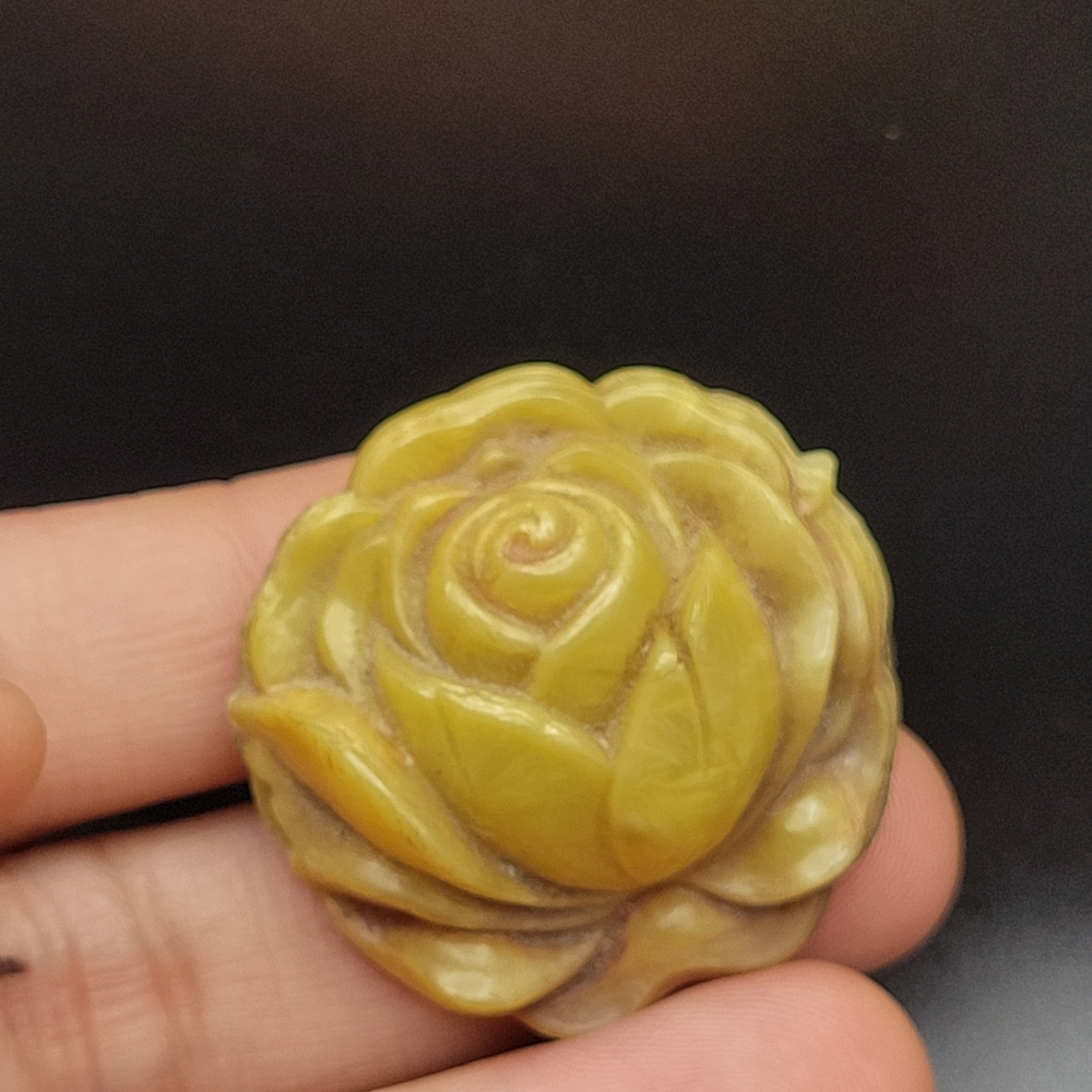 RARE Antique Celluloid Early Plastic Flower C-Clasp Brooch Circa 1920s